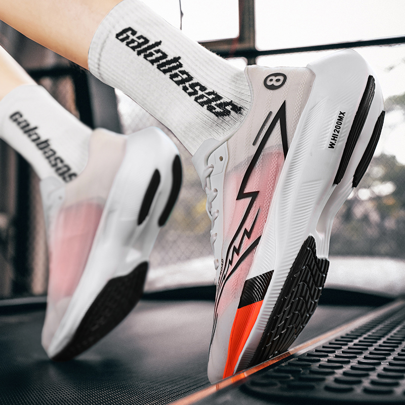 Sepatu kets pria modis sepatu  - Crossfit Hard ulasan dan harga